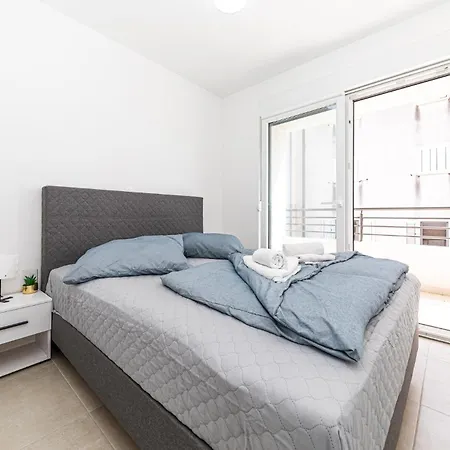 Lovely In Seget Donji