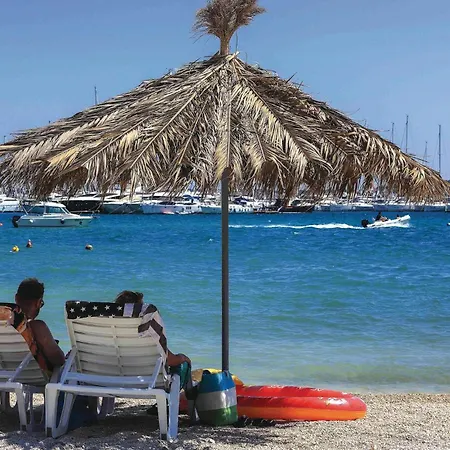 Lovely In Seget Donji דירה טרוגיר